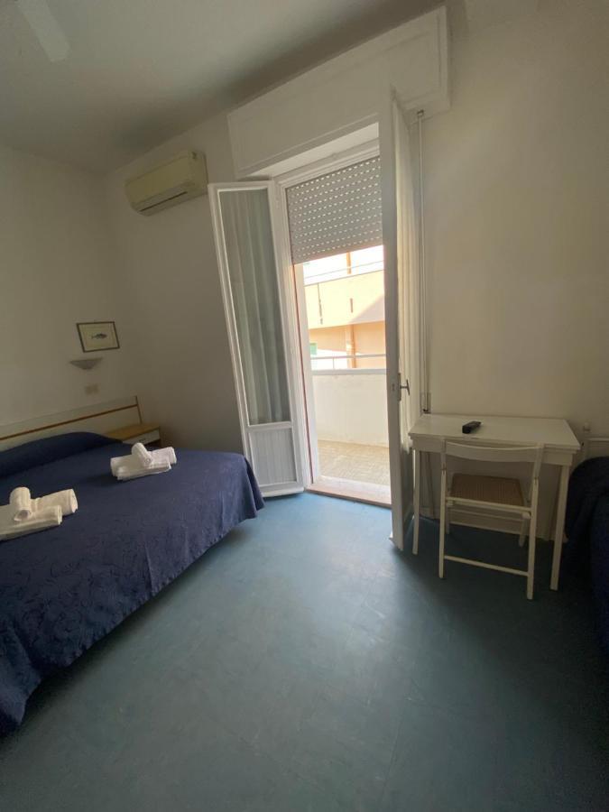 B&B Hotel Lucciola Cattolica Exterior photo